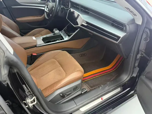 Audi A7L — Фото автомобиля 15