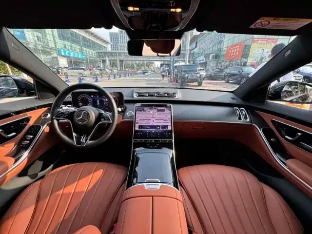 Mercedes-Benz S-Class — Фото автомобиля 3