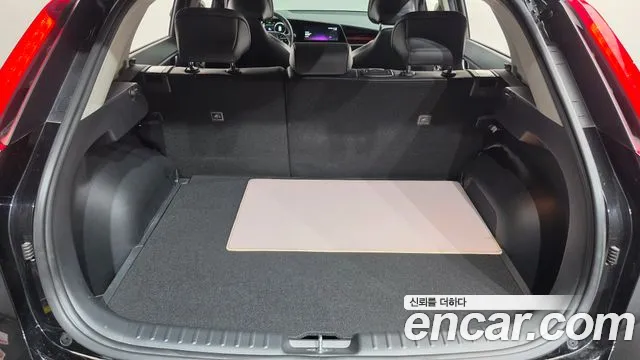 Kia Niro All Niro EV Air — Фото автомобиля 17