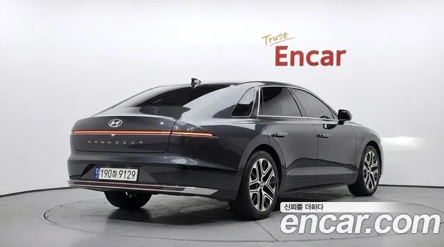 Hyundai Grandeur Grandeur (GN7) 2.5 Бензин 2WD — Фото автомобиля 2