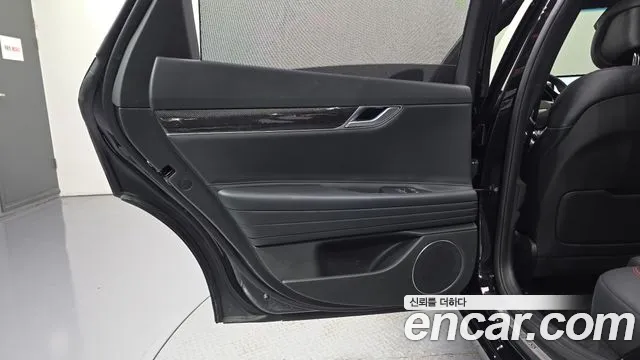 Genesis G80 RG3 — Фото автомобиля 14