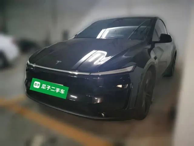 Фотография автомобиля — Tesla Model Y