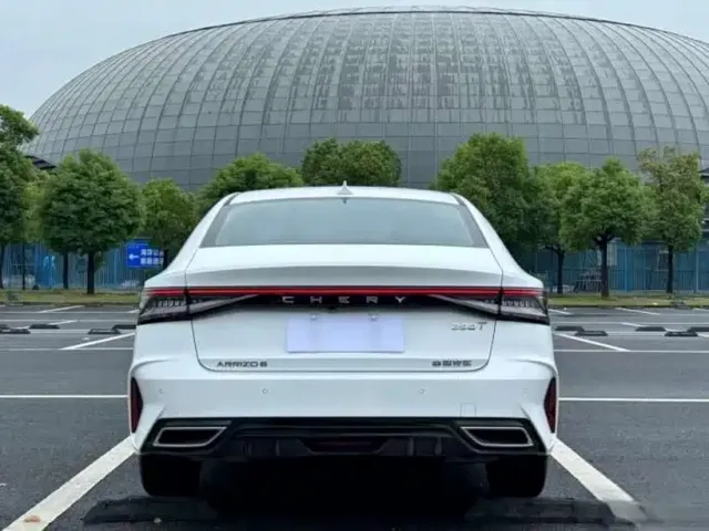 Chery Arrizo 8 — Фото автомобиля 5