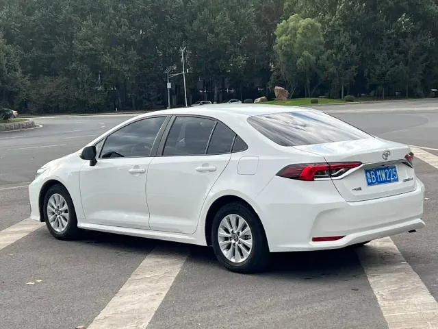 Toyota Corolla — Фото автомобиля 6