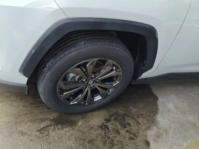 Toyota RAV4 — Фото автомобиля 22