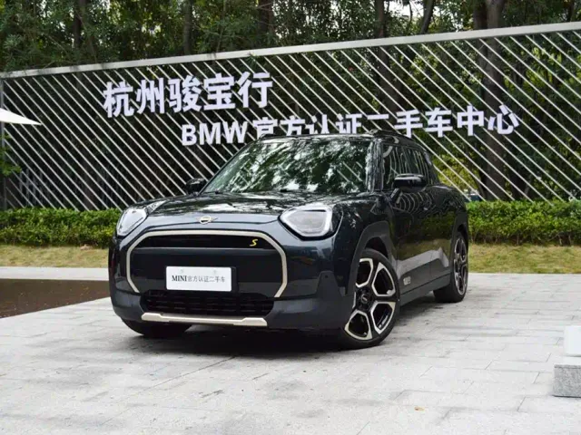 Фотография автомобиля — MINI Electric MINI ACEMAN
