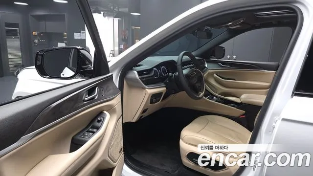 Jeep Cherokee Grand Cherokee(WL) 3.6 Limited — Фото автомобиля 4
