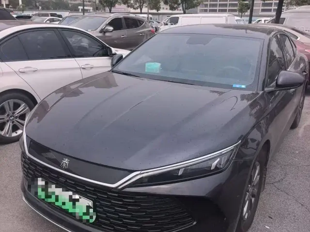 Фотография автомобиля — BYD Qin L