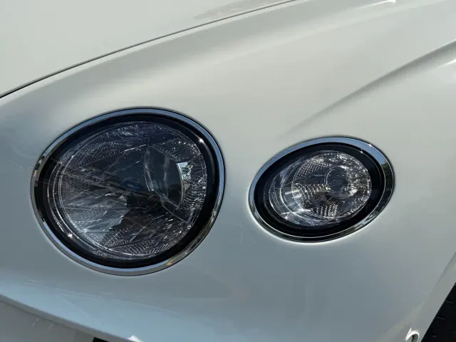 Bentley Continental — Фото автомобиля 20