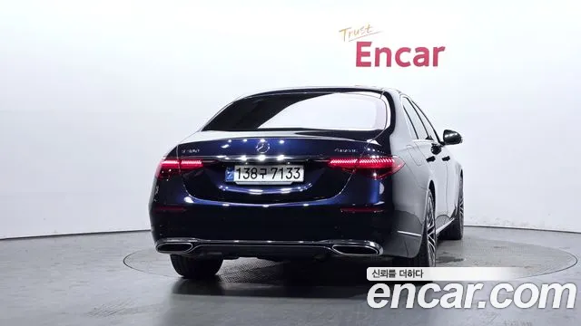 Mercedes-Benz S-Class — Фото автомобиля 4
