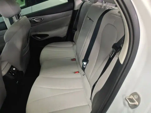 BYD Sealion 05 EV — Фото автомобиля 16