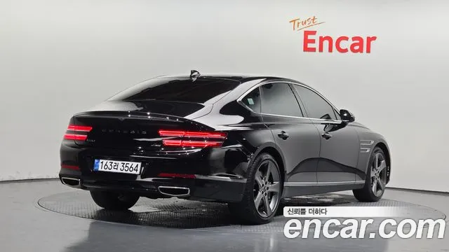 Genesis G80 Бензин 3.5 турбо AWD — Фото автомобиля 2