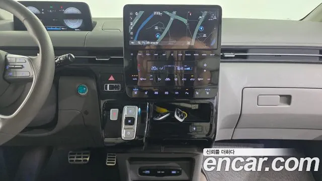 Hyundai Staria Staria 4WD Lounge 9 мест — Фото автомобиля 14