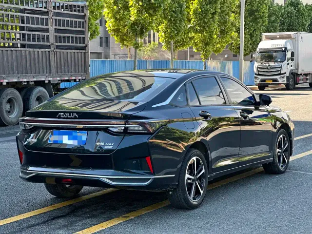 Dongfeng Yixuan MAX — Фото автомобиля 9
