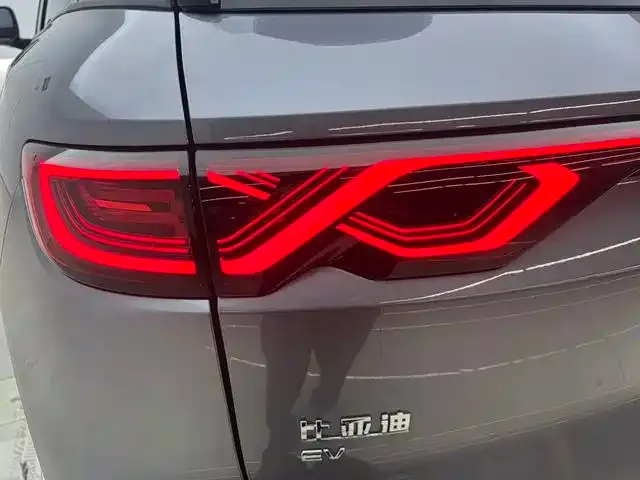 BYD Yuan UP — Фото автомобиля 19