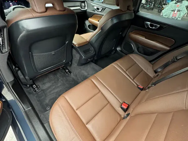 Volvo S60 — Фото автомобиля 12