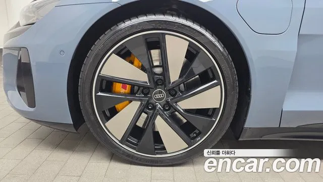 Audi e-tron GT — Фото автомобиля 4