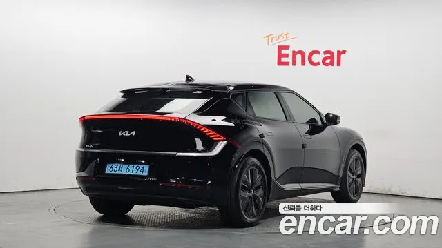 Kia EV6 — Фото автомобиля 2