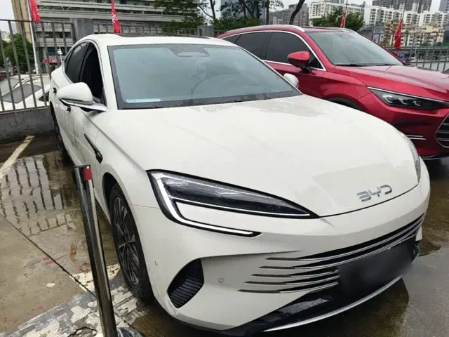 BYD Seal 07 DM-i — Фото автомобиля 21