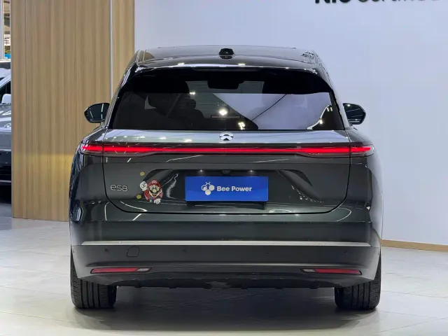 Nio ES8 — Фото автомобиля 7