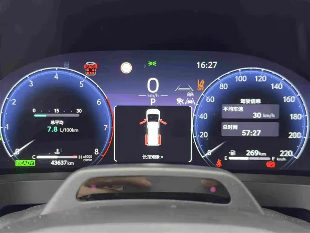 Toyota Alphard — Фото автомобиля 18