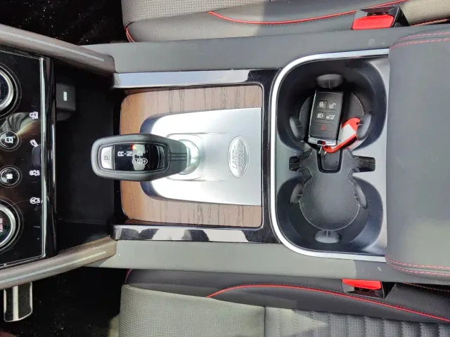 Land Rover Discovery Sport — Фото автомобиля 25