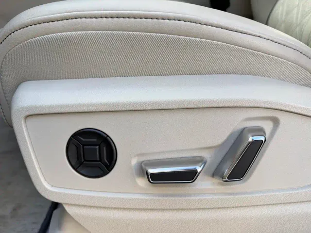 Audi Q5L — Фото автомобиля 13