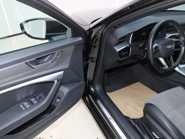 Audi A6L — Фото автомобиля 10