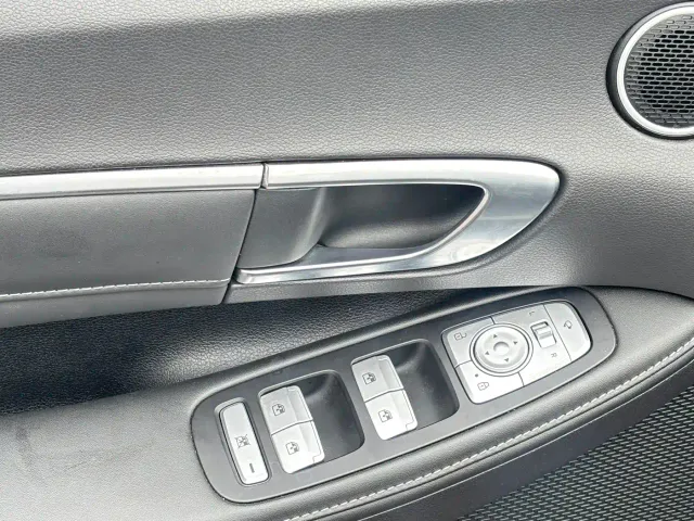 Hyundai Sonata — Фото автомобиля 19