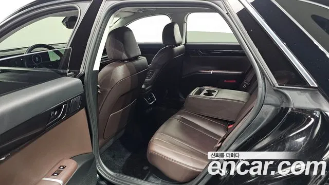 Hyundai Grandeur GN7 — Фото автомобиля 11