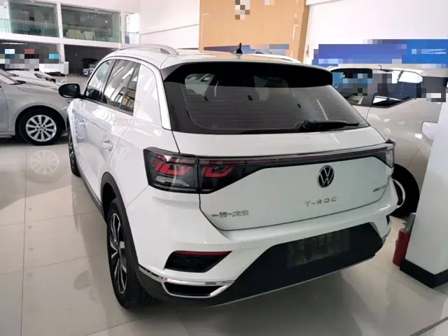 Volkswagen T-Roc — Фото автомобиля 4