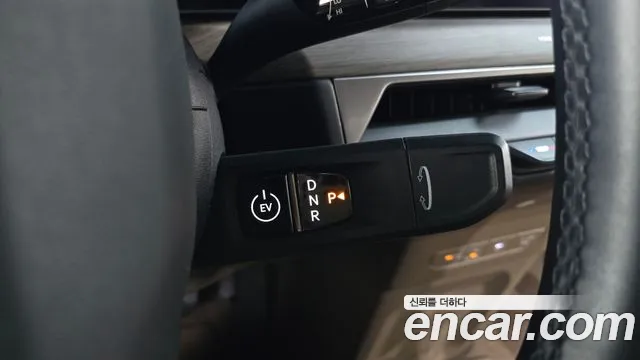 Kia EV9 — Фото автомобиля 12
