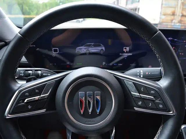 Buick E5 — Фото автомобиля 13