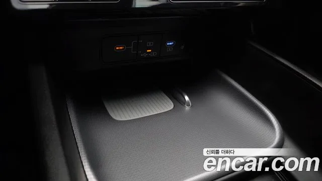 Hyundai Grandeur GN7 — Фото автомобиля 29