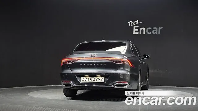 Hyundai Grandeur Grandeur (New) — Фото автомобиля 4