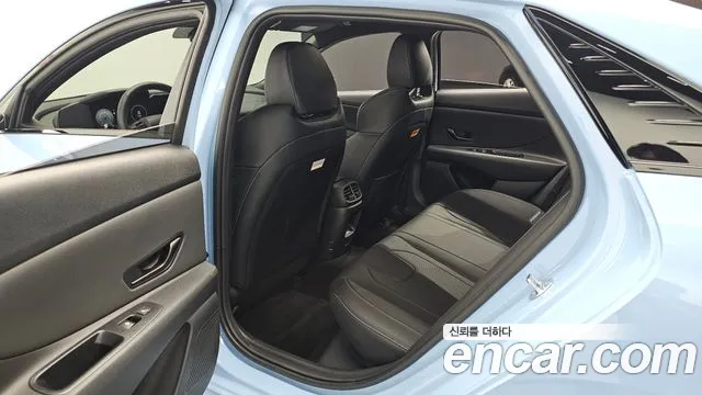 Hyundai AVANTE — Фото автомобиля 12