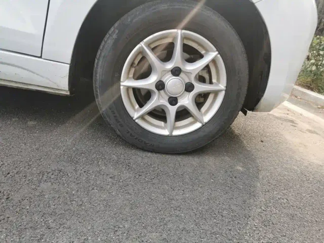 Roewe Clever — Фото автомобиля 24