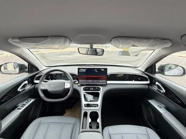 Geely Starry Wish — Фото автомобиля 8