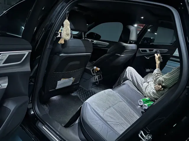 Audi A6L — Фото автомобиля 4