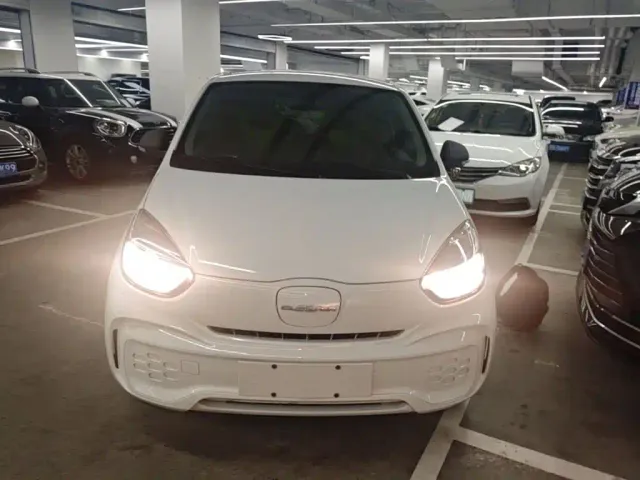 Roewe Clever — Фото автомобиля 2