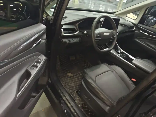Maxus G50 — Фото автомобиля 15