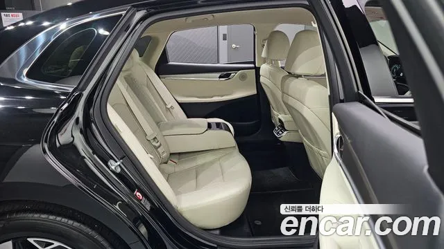 Hyundai Grandeur Grandeur (New) Hybrid — Фото автомобиля 17