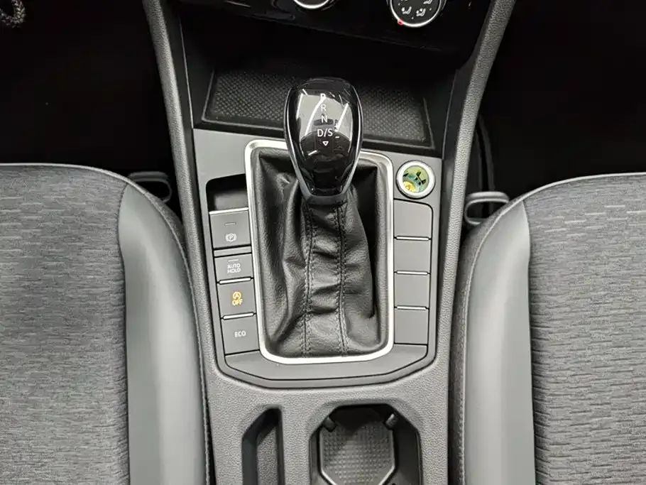 Volkswagen Sagitar 2024 200TSI DSG Flying Edition — Фото автомобиля 16