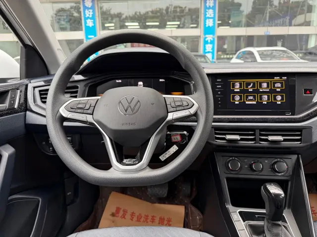 Volkswagen Lavida — Фото автомобиля 13