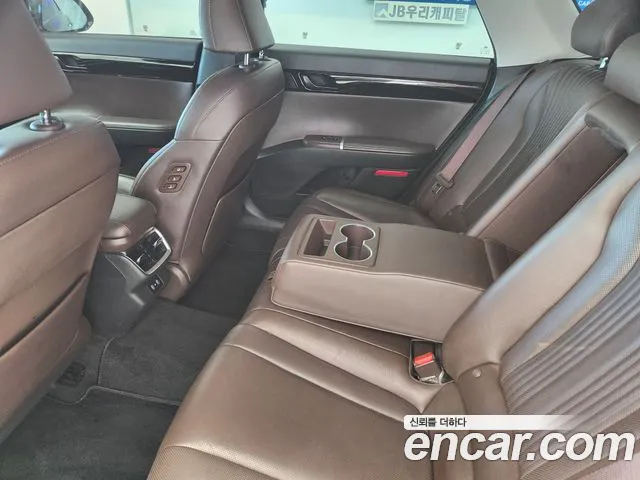 Hyundai Grandeur GN7 — Фото автомобиля 10