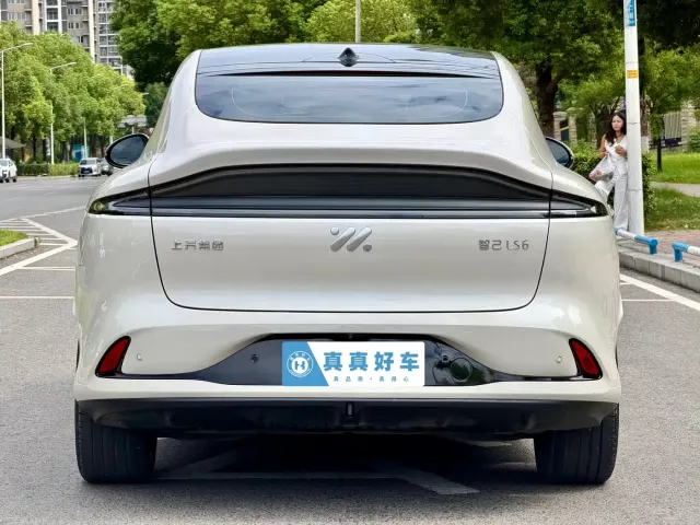 IM Motors LS6 — Фото автомобиля 5