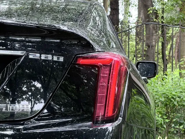 Cadillac CT5 — Фото автомобиля 10