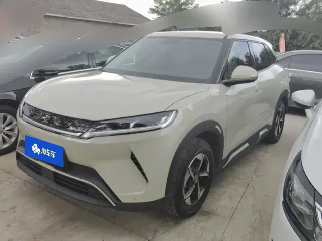 Фотография автомобиля — BYD Yuan UP
