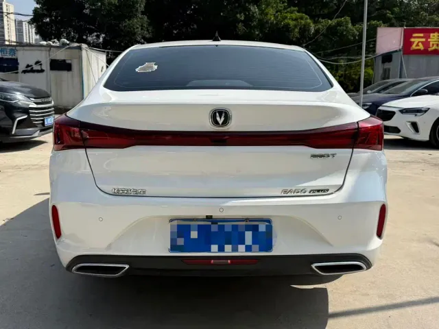 Changan Eado — Фото автомобиля 10
