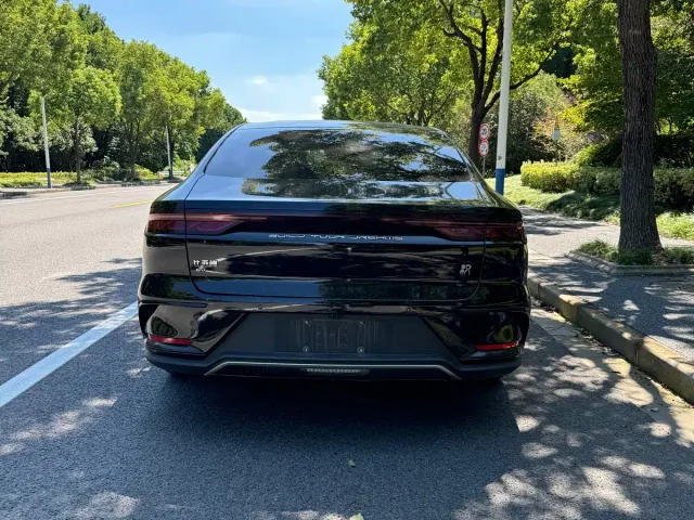 BYD Han 2022 EV Genesis Edition 715KM FWD Premium — Фото автомобиля 14